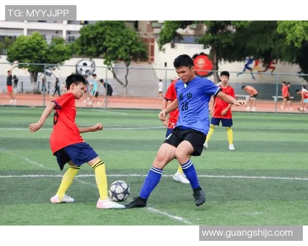 倒挂金钟的足球明星如何在绿茵场上展现独特魅力与技巧