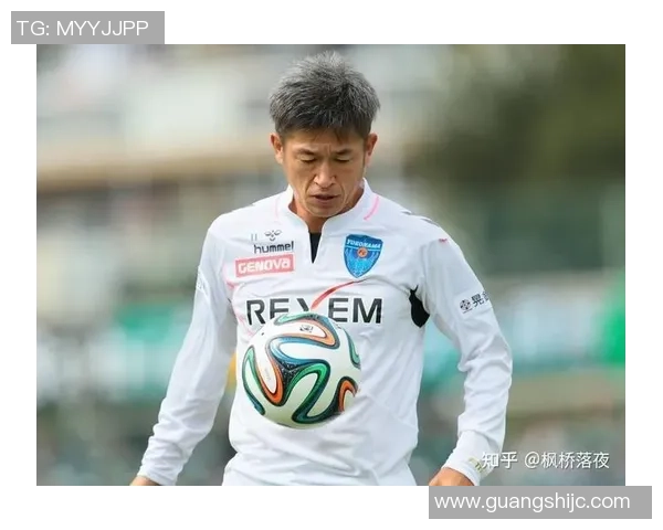 从海边到绿茵场他是渔民的骄傲与足球的传奇